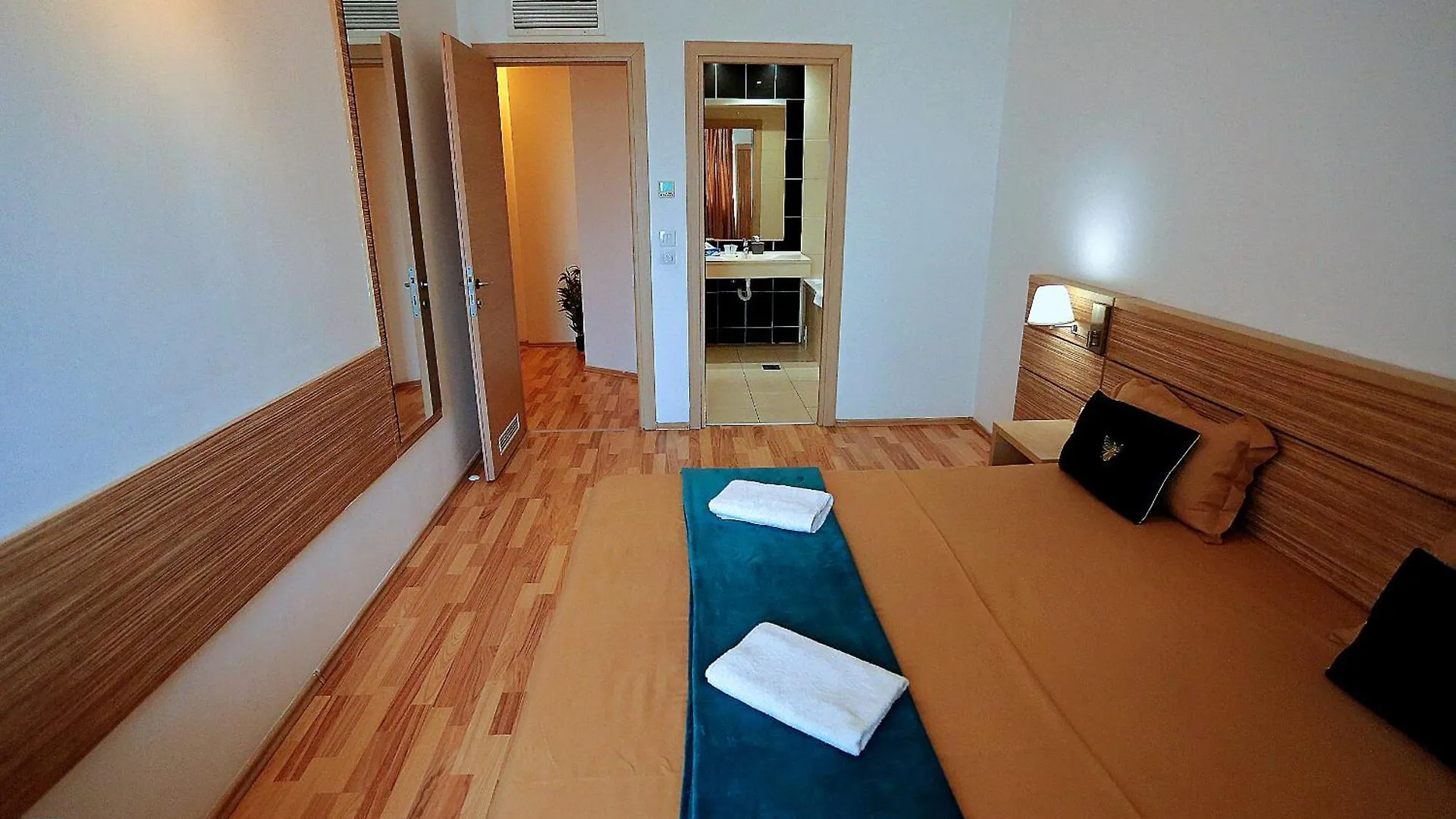 Cataleya Suites Aparthotel Bucharest