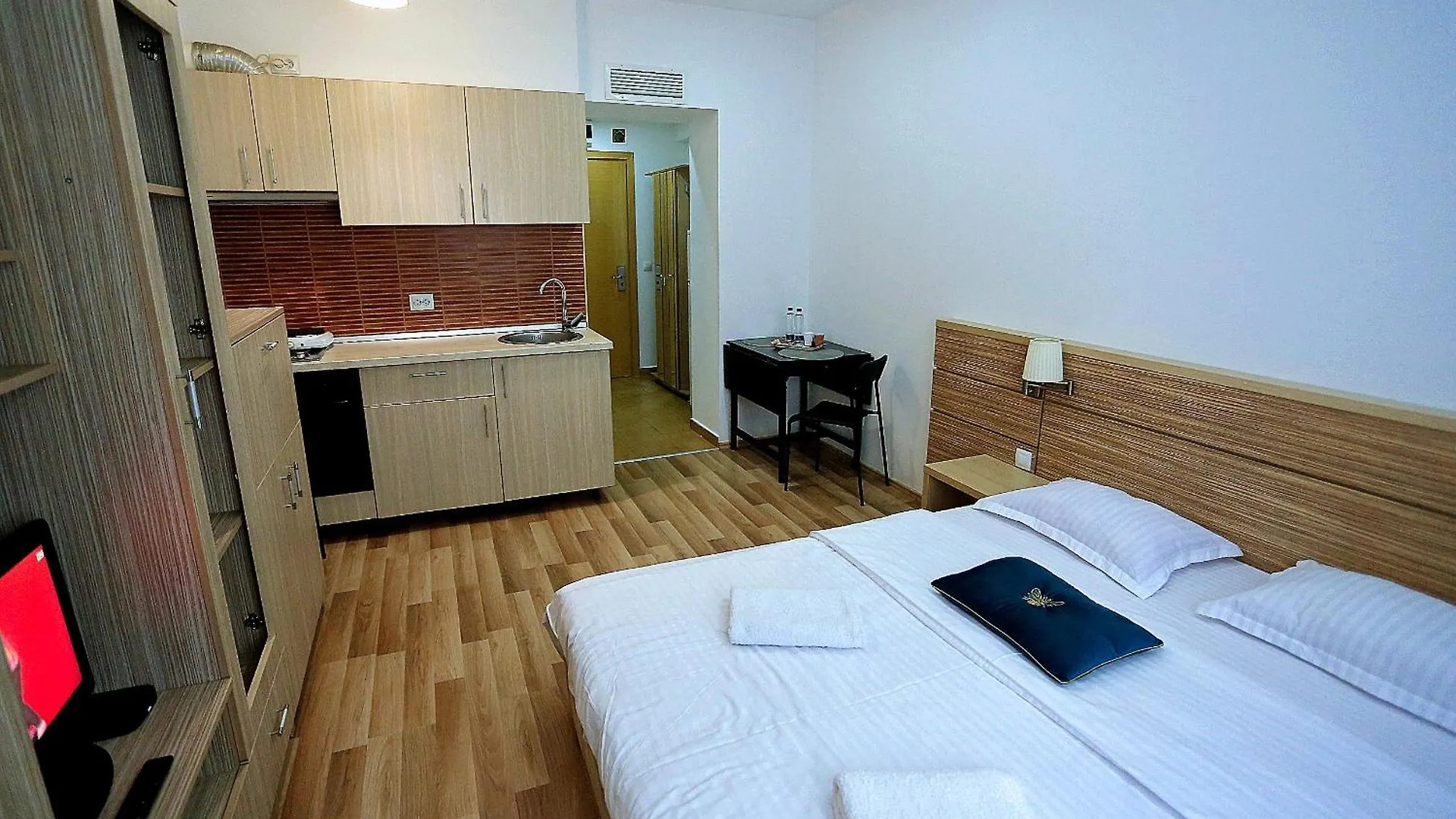 Cataleya Suites Aparthotel Bucharest